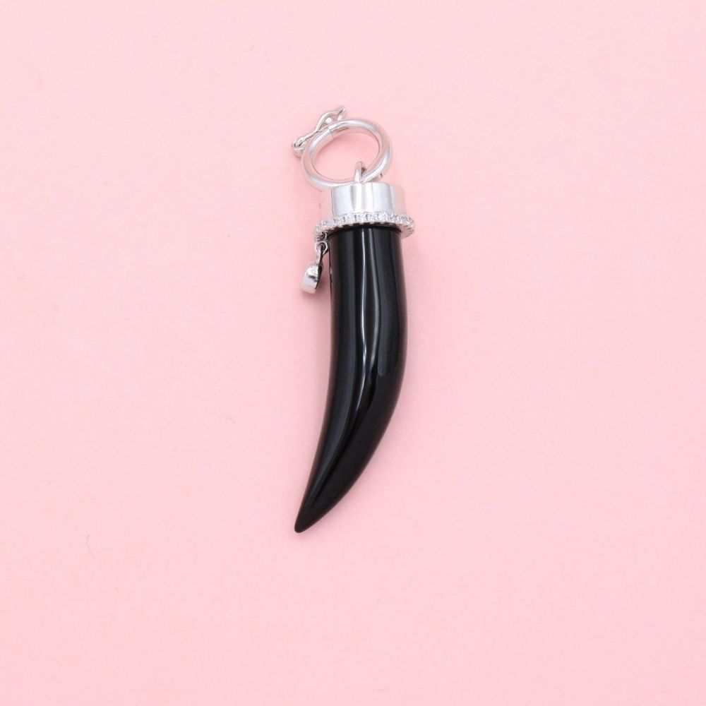 Dije de Plata .925 Colmillo de Ónix mod. 1355