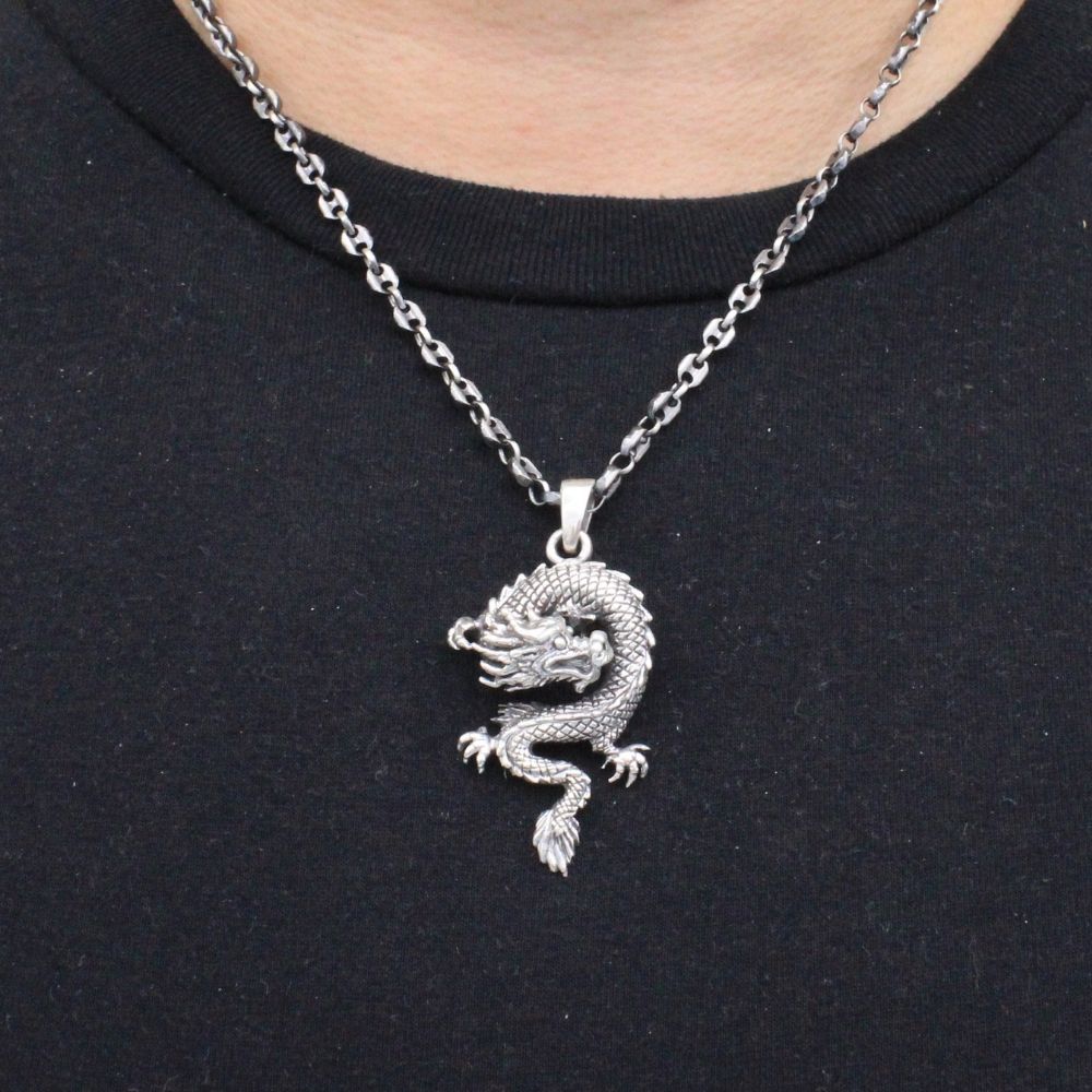 Dije de Caballero Plata .925 Dragon Oscuro Diseño Rodizado mod. 1359