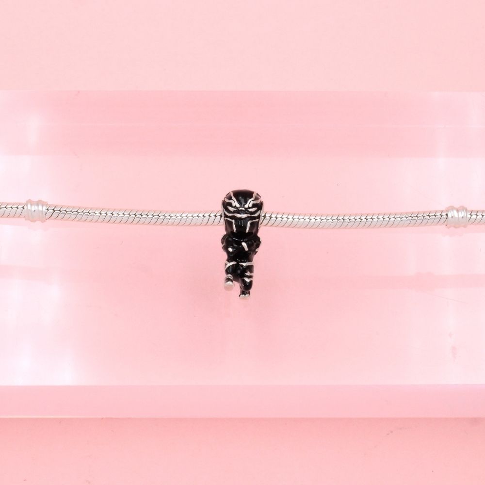 Charm de Plata .925 Black Panter Detallado con Esmalte Negro mod. 1326