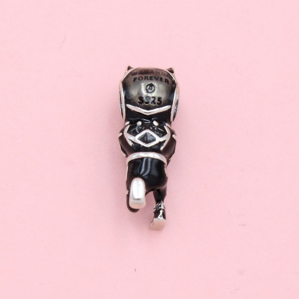 Charm de Plata .925 Black Panter Detallado con Esmalte Negro mod. 1326