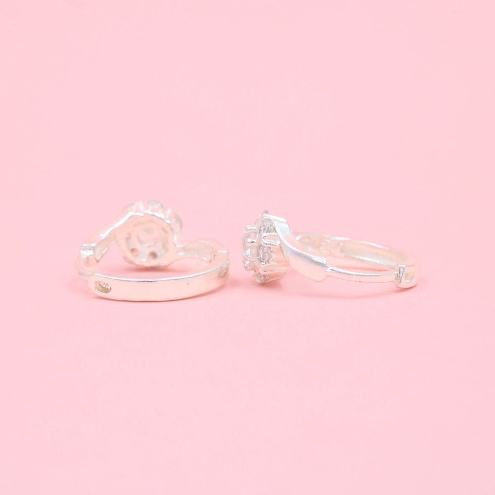 Grapa Elegante con Diseño de Flor Incrustada de  Zirconias mod. 1011