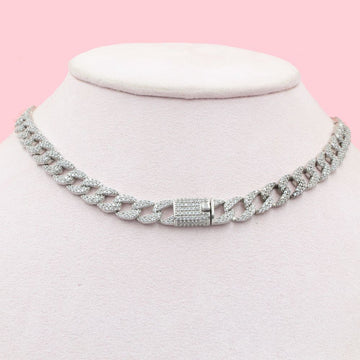 Cadena Especial de Tejido Barbado Hueco con Broche Fino Incrustada con Zirconias mod. 0764
