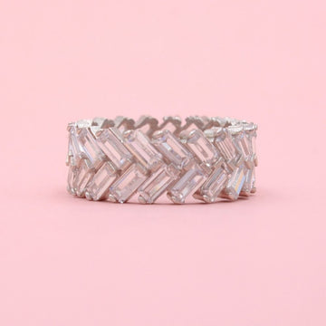 Anillo de Plata .925 Churumbela con Zirconias de Corte Baguette Estilo Grueso mod. 1364