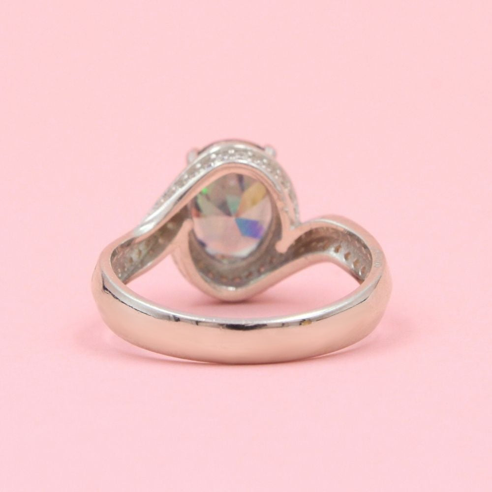 Anillo Elegante con Zirconia Oval Color Tornasol Oscuro mod. 0743