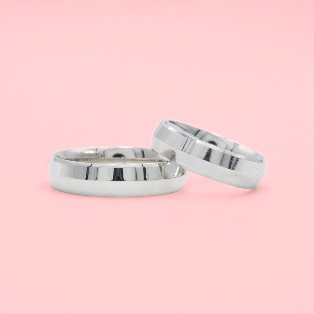 Argollas de Matrimonio de Plata .925 Diseño Rodizado y Liso mod. 1264