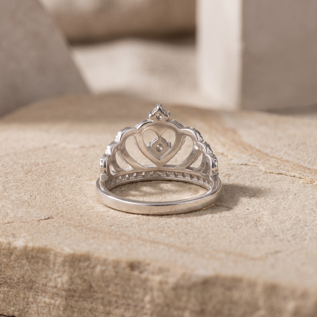 Anillo de Plata. 925 de Corona con Diseño de Corazón y Zirconia mod.3259
