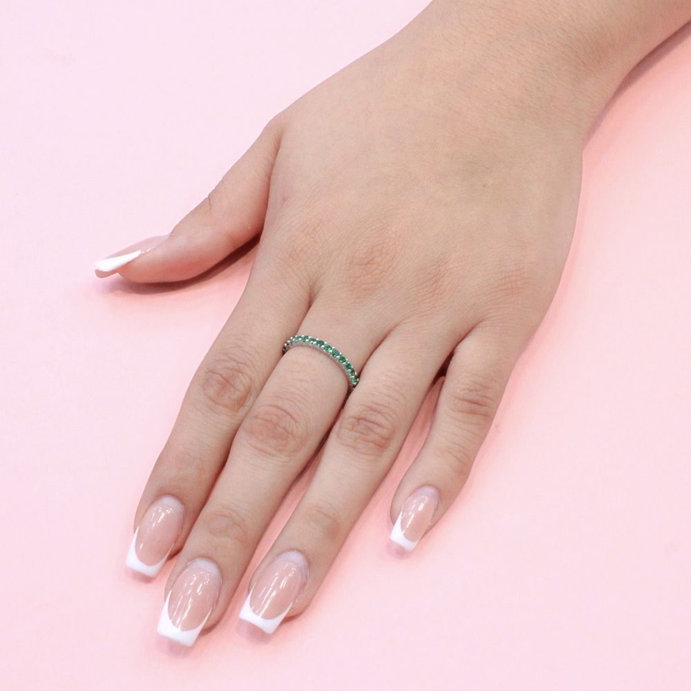 Anillo de Plata .925 Churumbela Fina con Incrustación de Zirconias Color Verde Esmeralda mod. 1369