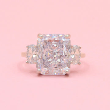 Anillo Especial con Zirconia Brillante mod. 0750