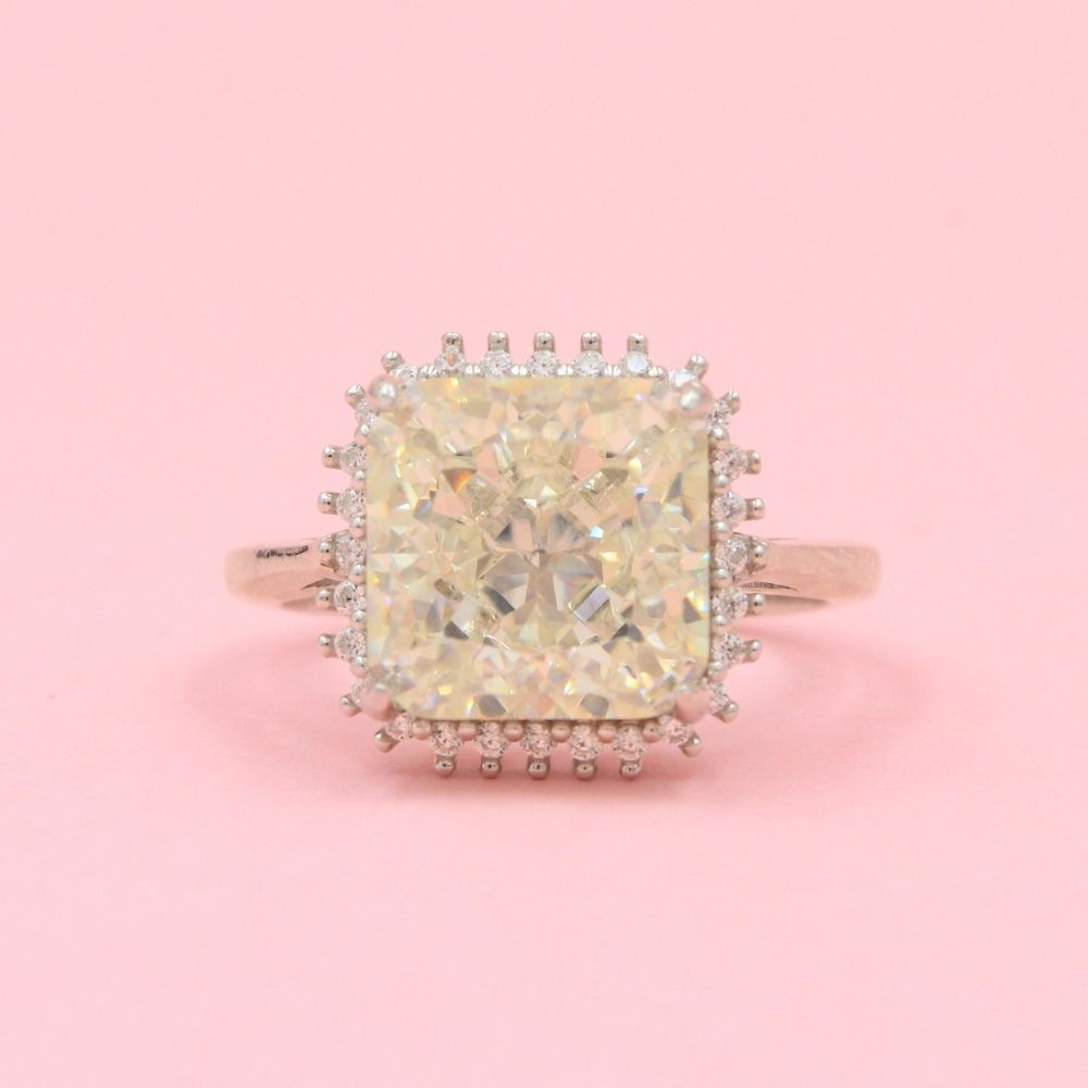 Anillo Especial con Zirconia Cuadrada Color Verde Lemon Juix mod. 0751