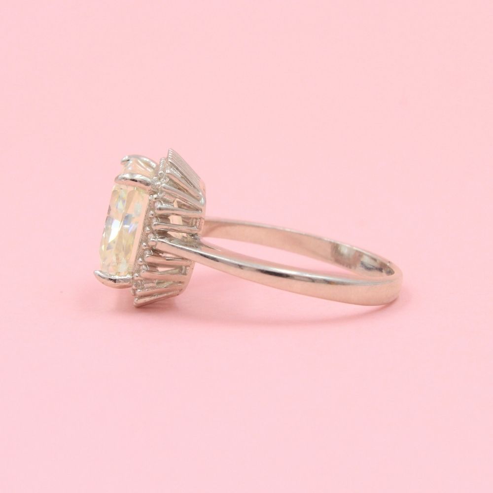 Anillo Especial con Zirconia Cuadrada Color Verde Lemon Juix mod. 0751