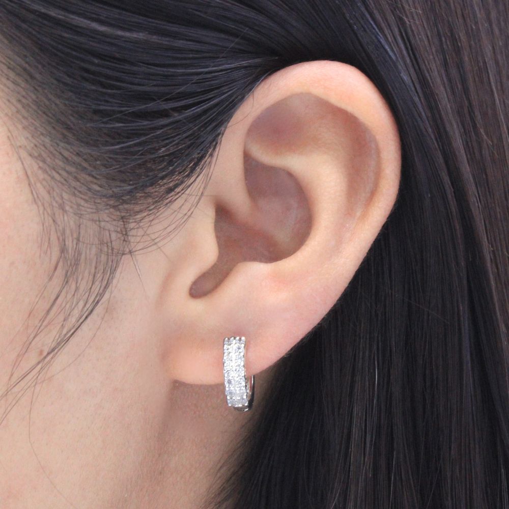 Grapa Elegante con Zirconias en Corte Redondo mod. 1416