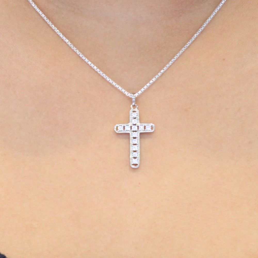 Cruz de Plata .925 con Zirconias Finas Biseladas mod. 1122