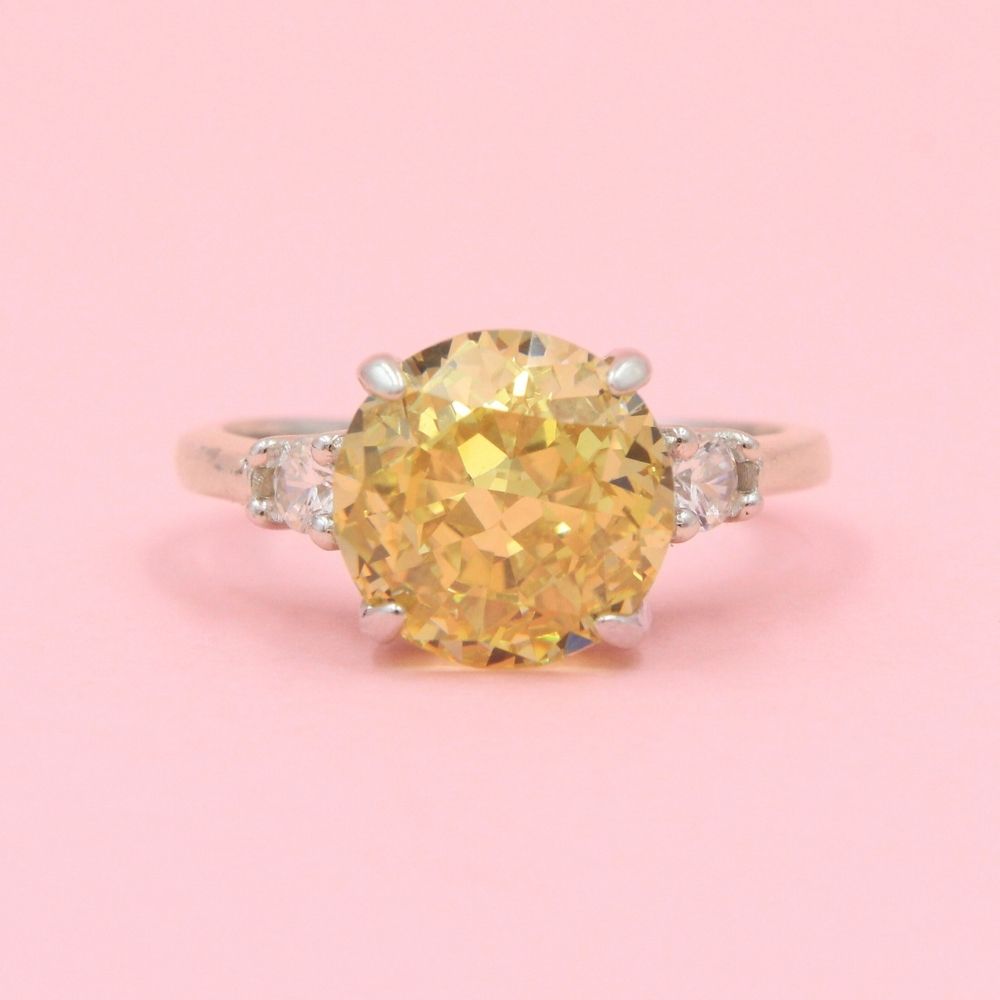 Anillo Especial con Zirconia Redonda Color Amarillo Beryl mod. 0702