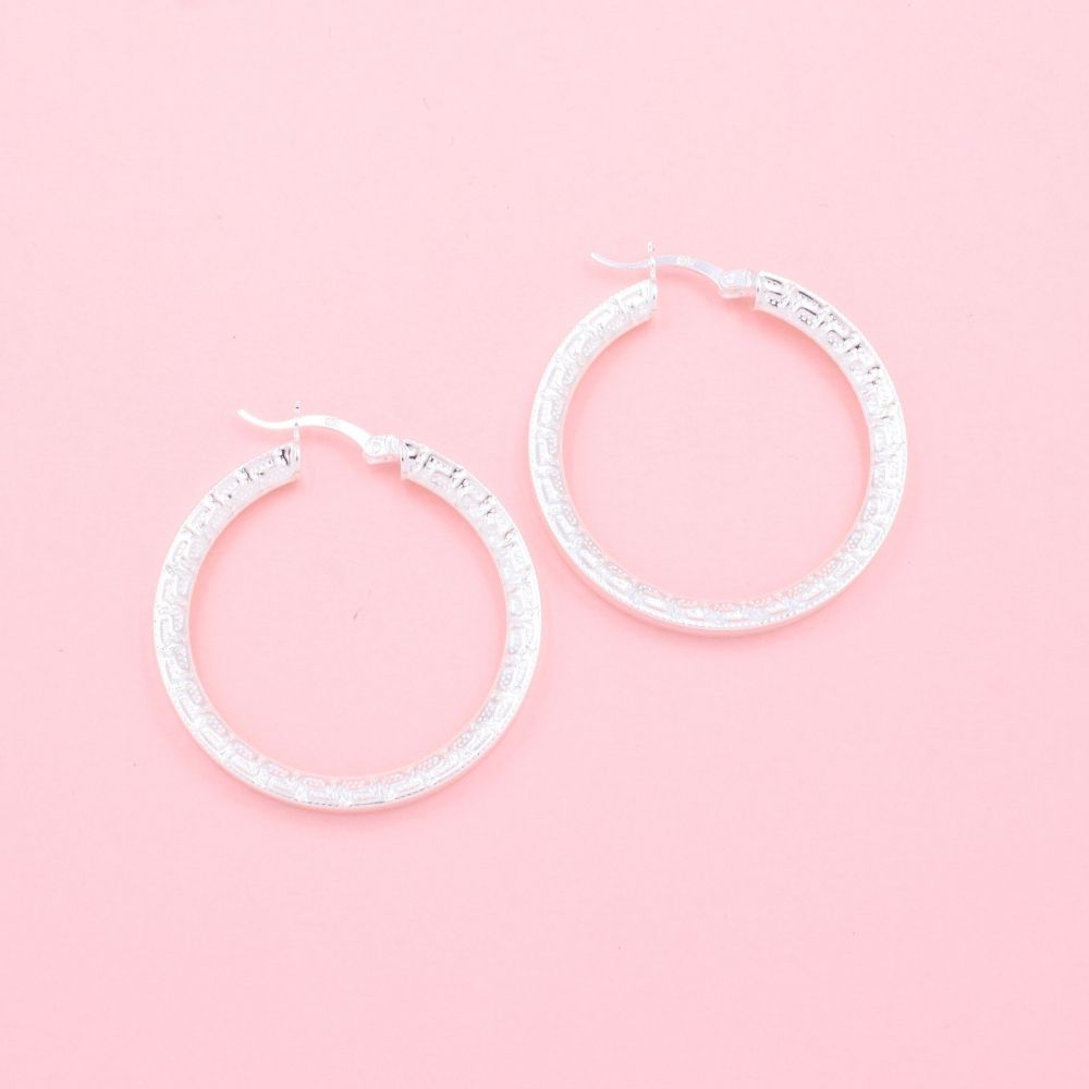 Arracada de Plata .925 Diseño Especial Hueco con Grabado de Grecas mod. 1053