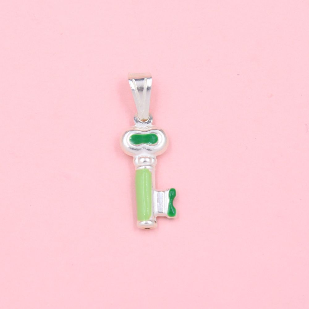 Dije de Dama Plata .925 Diseño Llave Cubierto de Esmalte Verde mod. 1156