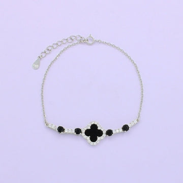 Pulsera de Plata .925 Diseño de Trébol Incrustado de Ónix. 1465