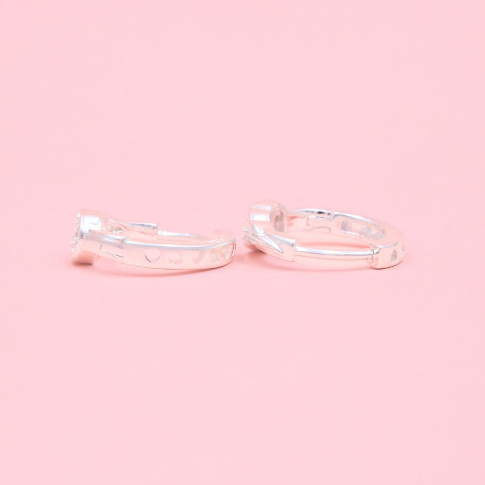 Grapa Elegante con Diseño de Ala Incrustada de Zirconia mod. 1015