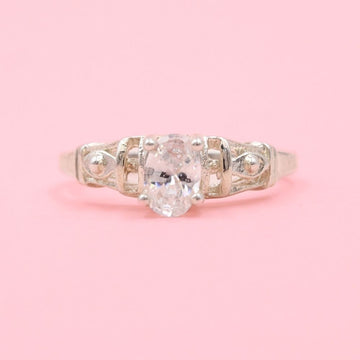 Anillo Solitario de Plata .925 Diseño Especial con Zirconia Oval mod. 1144