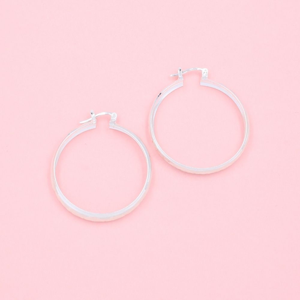 Arracada de Plata .925 Diseño Fino con Diamantado Especial mod. 1055