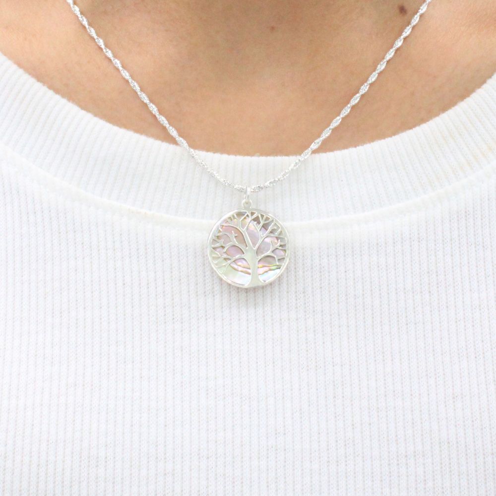 Dije con Árbol de la Vida Montado en Madre Perla mod. 0685