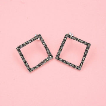 Arete Cuadrado con Marquesitas mod. 0820