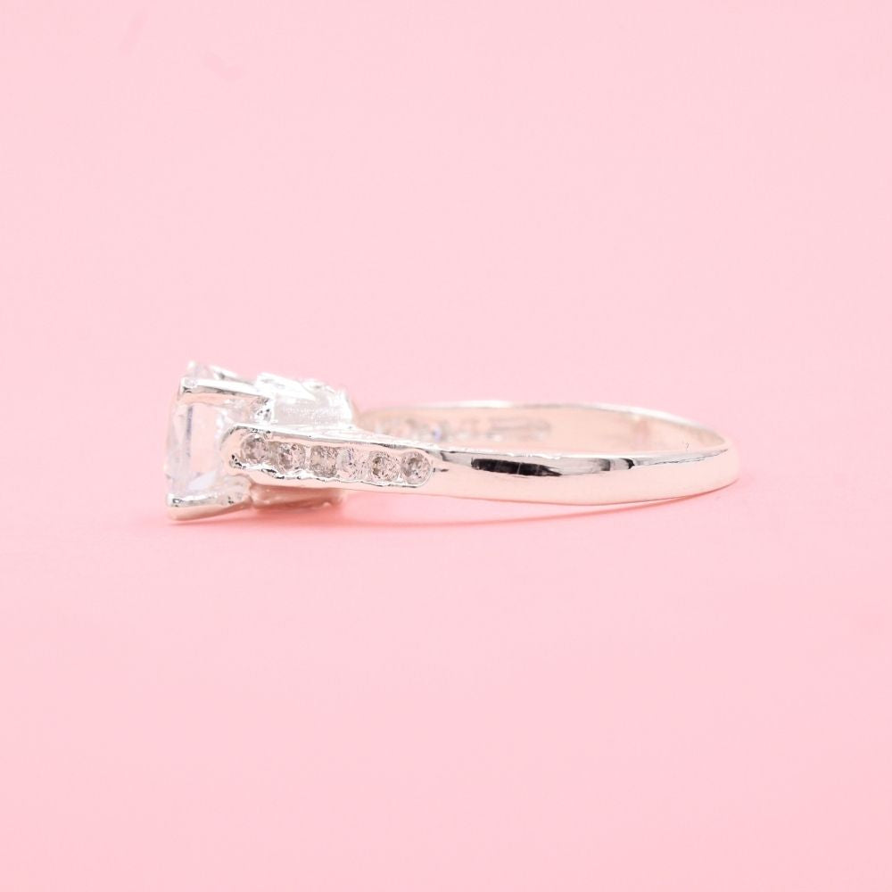 Anillo Solitario de Plata .925 con Zirconias Finas y Brillantes mod. 1148