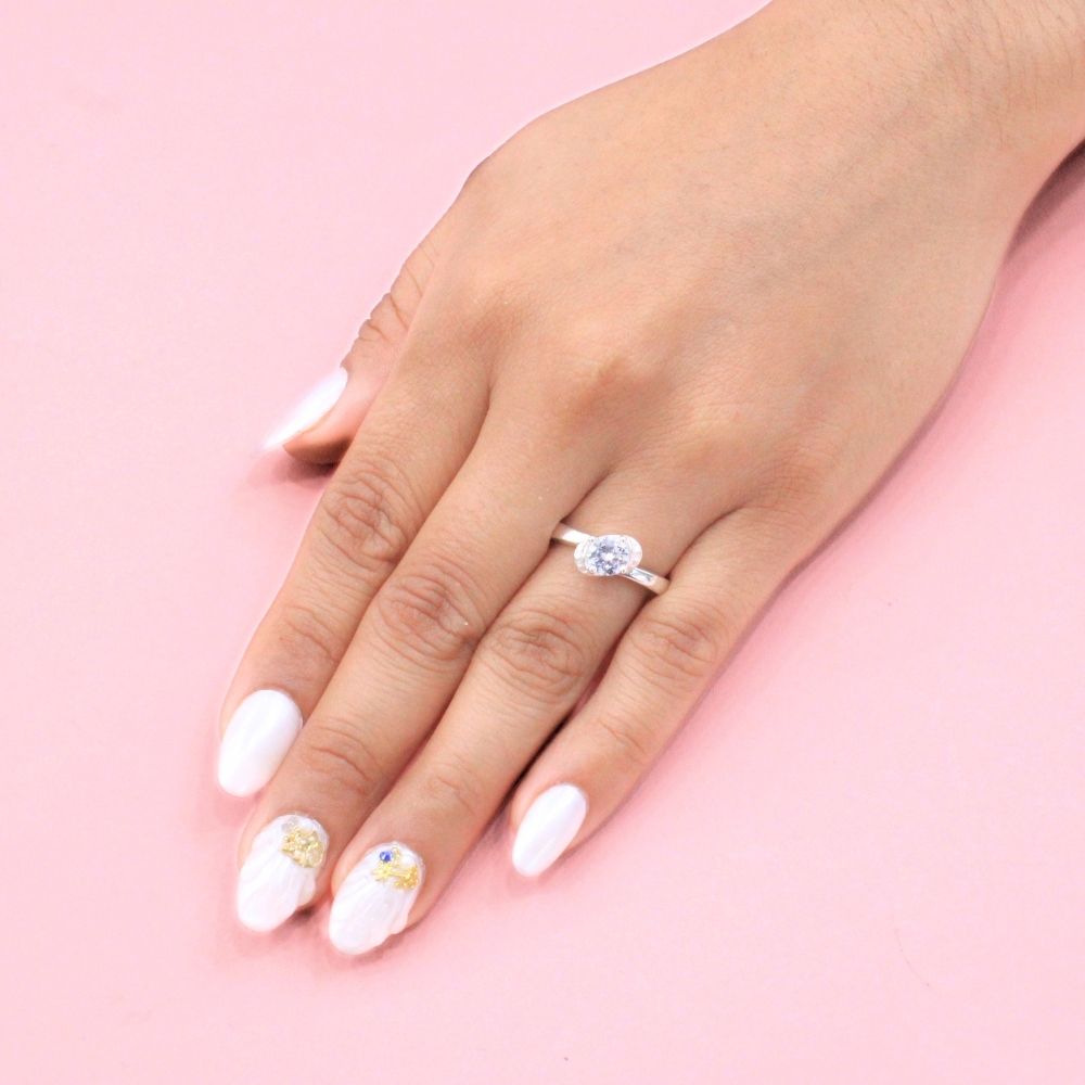 Anillo Solitario de Plata .925 Diseño Cruzado con Zirconias mod. 1149