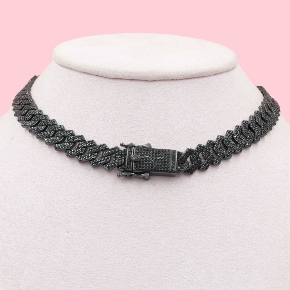 Cadena Especial de Tejido Barbado Hueco con Broche Fino Incrustada con Zirconias Oscuras mod. 0769