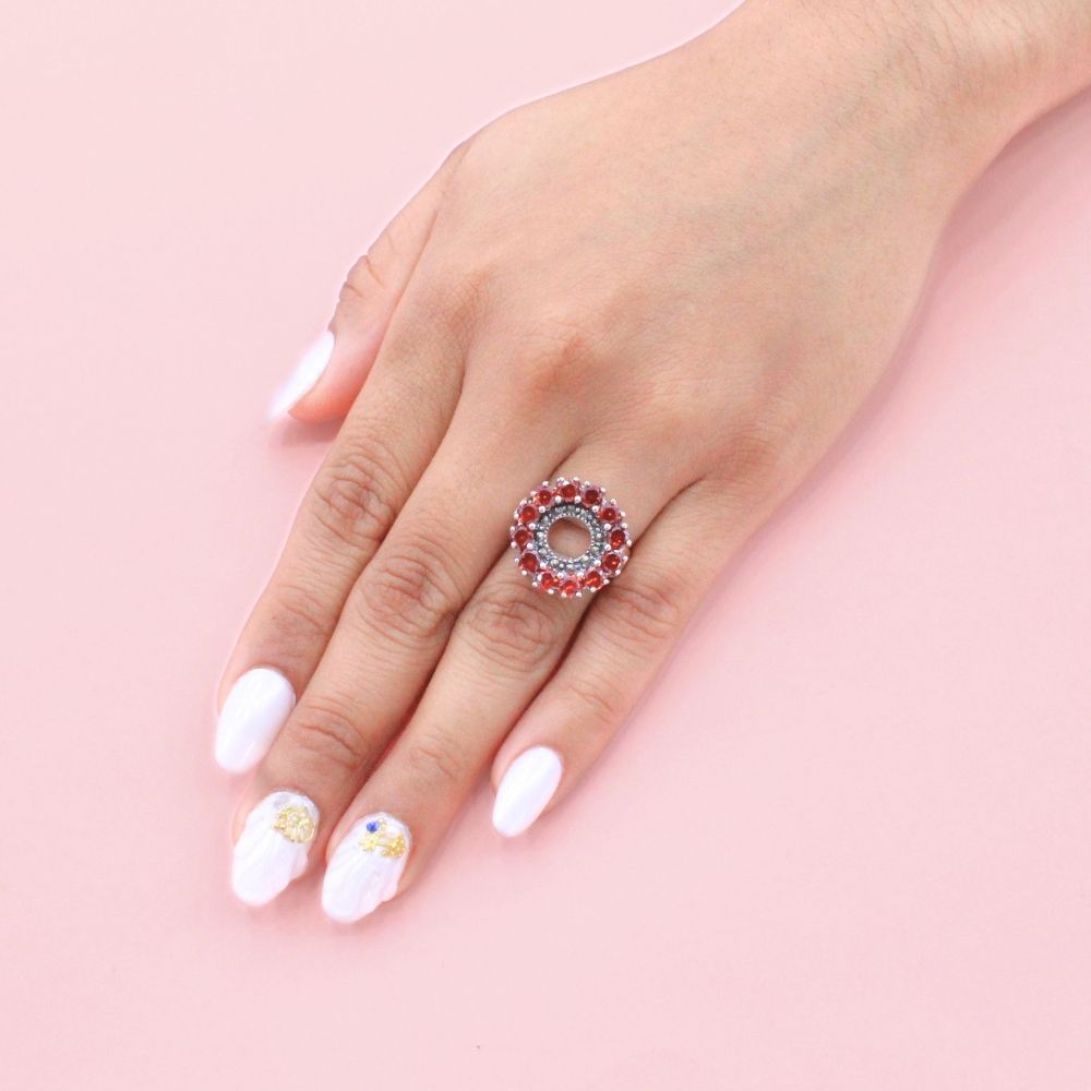 Anillo para Dama de Plata .925 Diseño Circular Incrustado de Zirconia  mod. 1172