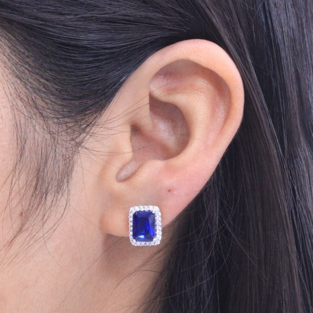 Arete de Plata .925 con Diseño Elegante Incrustado con Zirconia Azul Zafiro mod. 1080