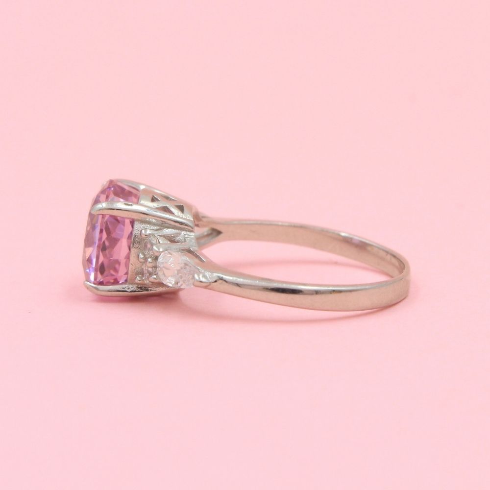 Anillo Especial con Zirconia Redonda Color Rosa mod. 0705