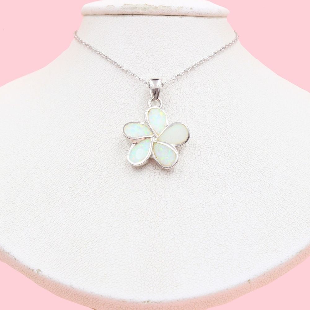 Gargantilla de Plata .925 Flor Incrustada con Ópalo Blanco mod. 1189