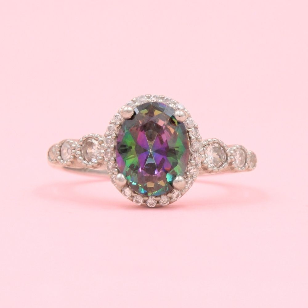 Anillo para Dama de Plata .925 Diseño Oval Incrustado de Zirconia mod. 1173