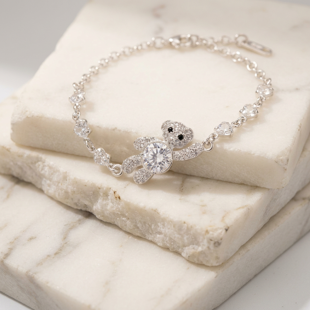 Pulsera de Plata. 925 Diseño de Oso y Corazones e Incrustación de Zirconias  mod.3267