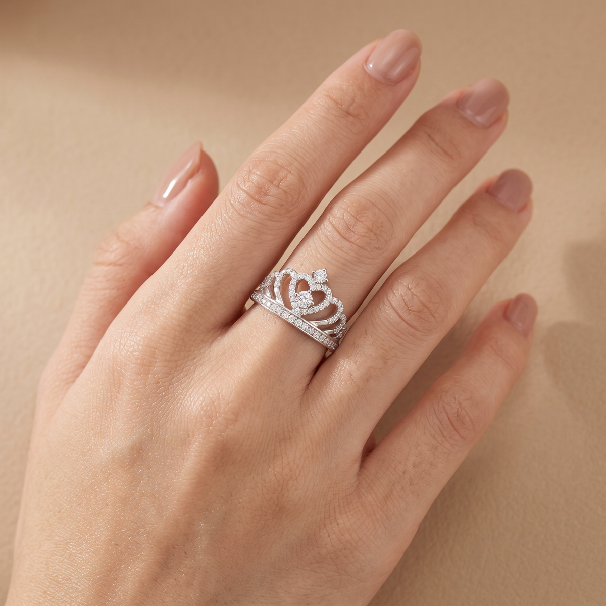 Anillo de Plata. 925 de Corona con Diseño de Corazón y Zirconia mod.3259