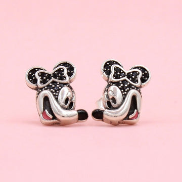 Arete de Plata .925 con Diseño de Minnie Incrustado de Zirconias mod. 1444