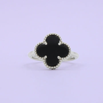 Anillo de Plata .925 Diseño de Trébol con Incrustación de Ónix mod. 1603