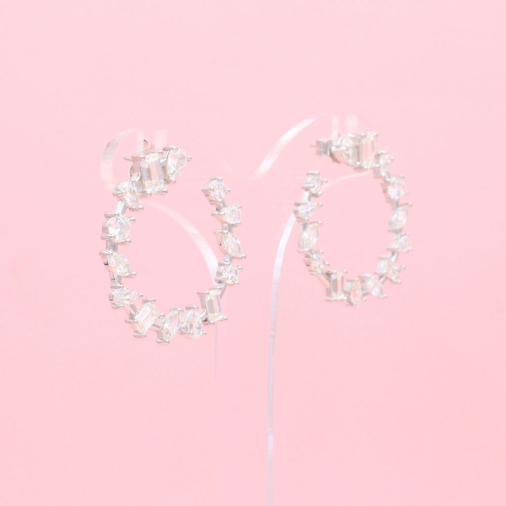 Arete Largo de Plata .925 Círculo de Zirconias Finas mod. 1220