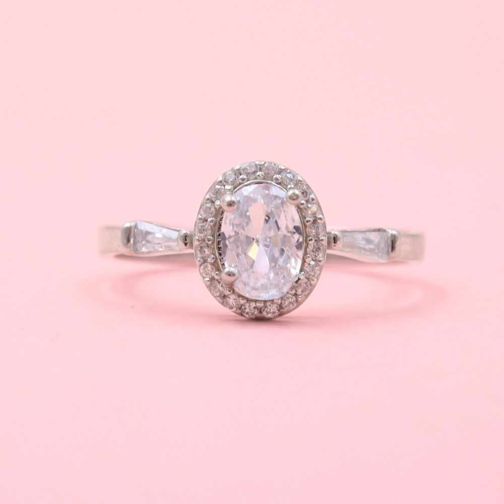 Anillo Solitario de Plata .925 Diseño Oval mod. 1007