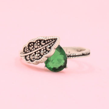 Anillo para Dama de Plata .925 mod. Diseño de Gota y Hoja 1175