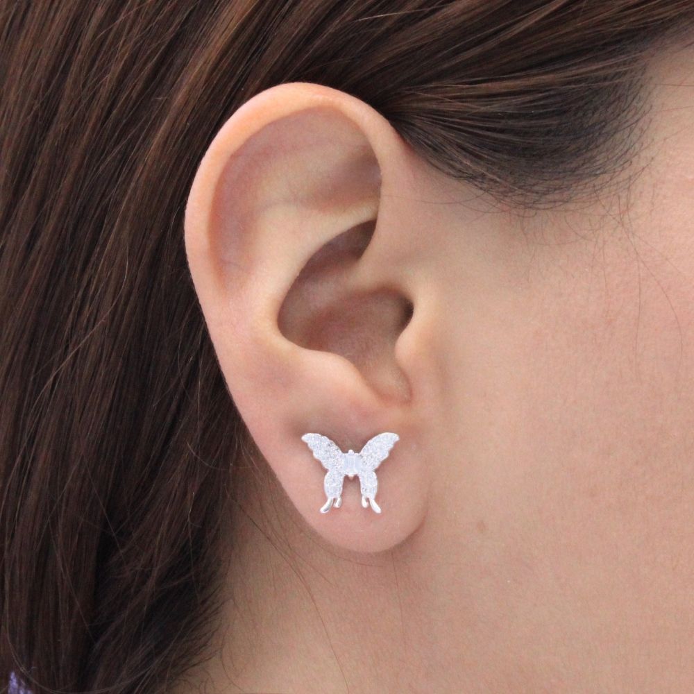 Arete Plata .925 Elegante en Forma de Mariposa con Incrustación de Zirconias mod. 1445