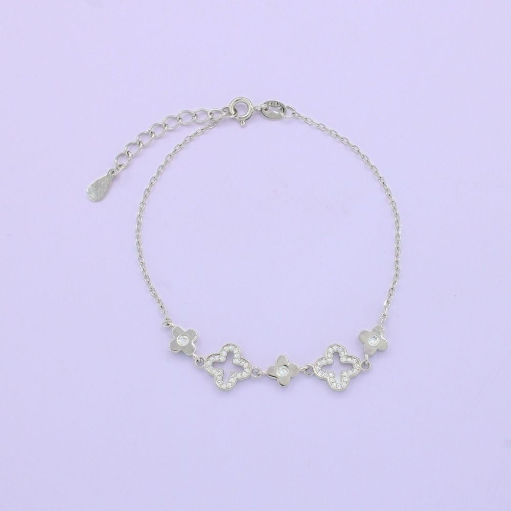 Pulsera de Plata .925 Diseño de Tréboles Lisos y Calados con Zirconias mod. 1533