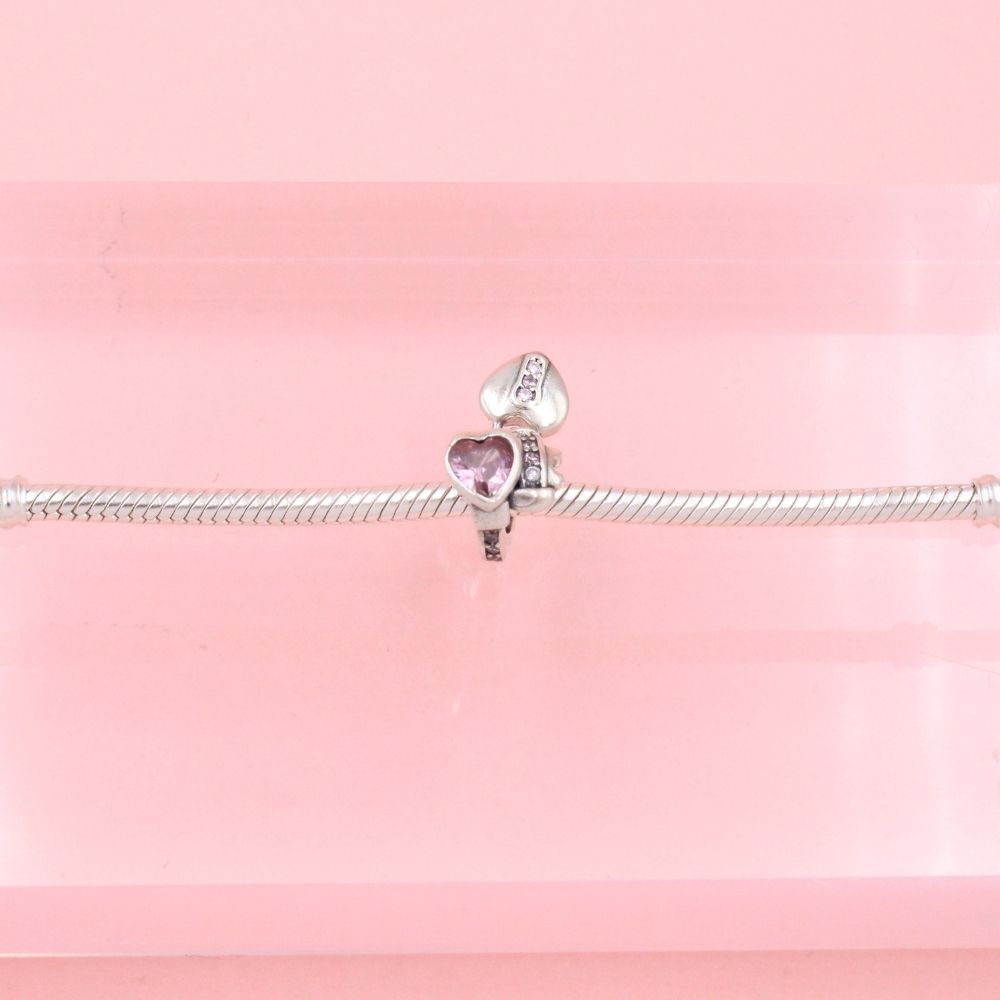 Charm de Plata .925 Diseño Especial con Corazones Detallado con Zirconias mod. 1304