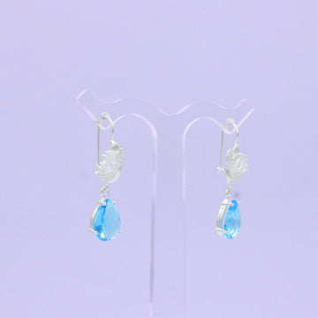 Arete Largo de Plata .925 con Diseño Elegante Incrustado de Zirconias mod. 1595