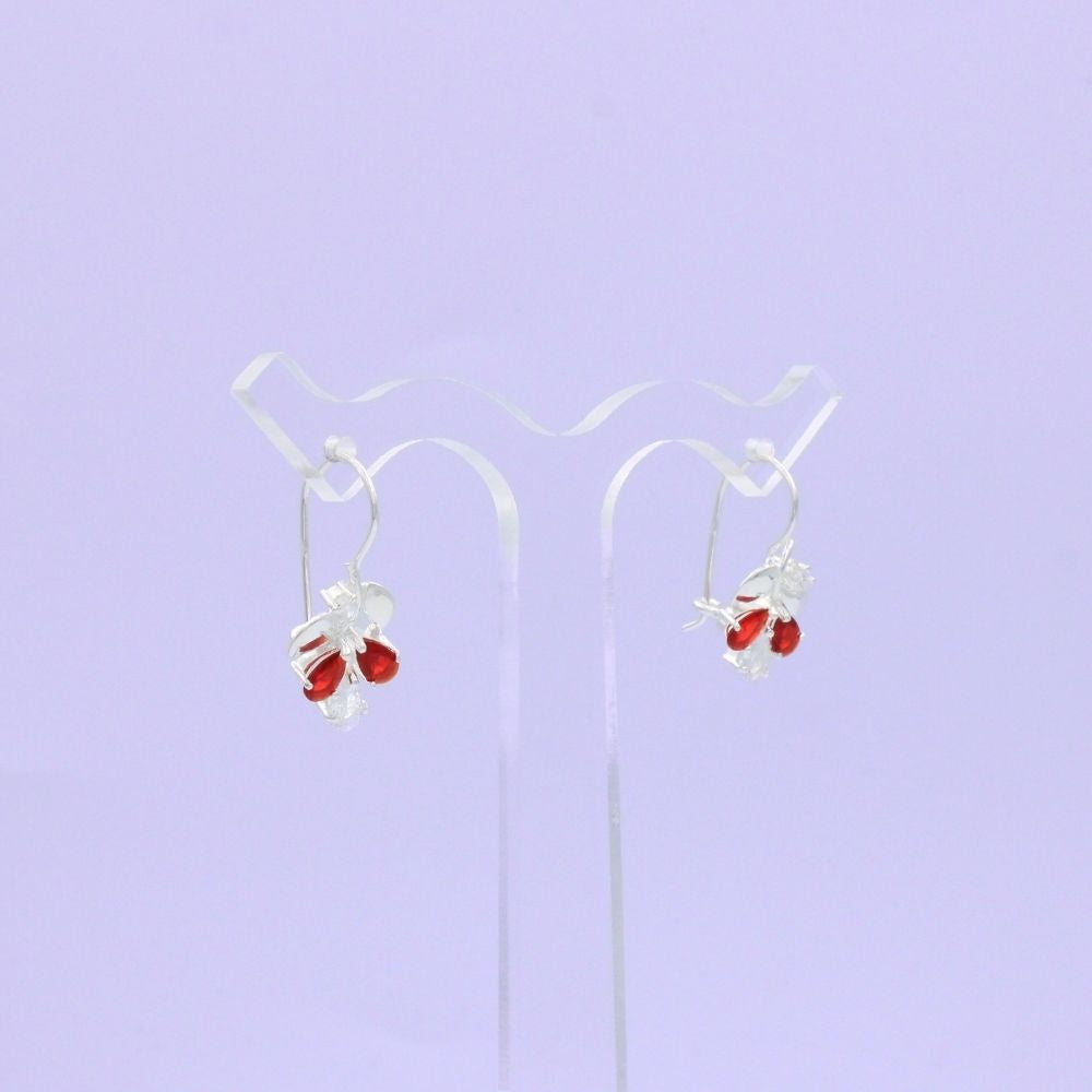 Arete Largo de Plata .925 con Diseño de Doble Gota Incrustado de Zirconias mod. 1596