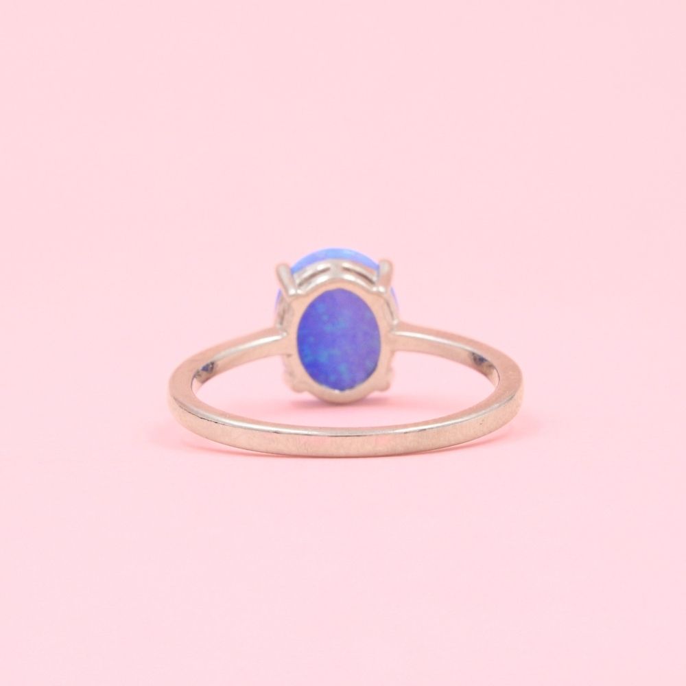 Anillo para Dama de Plata .925 Con Diseño Oval Incrustado de Ópalo mod. 1178