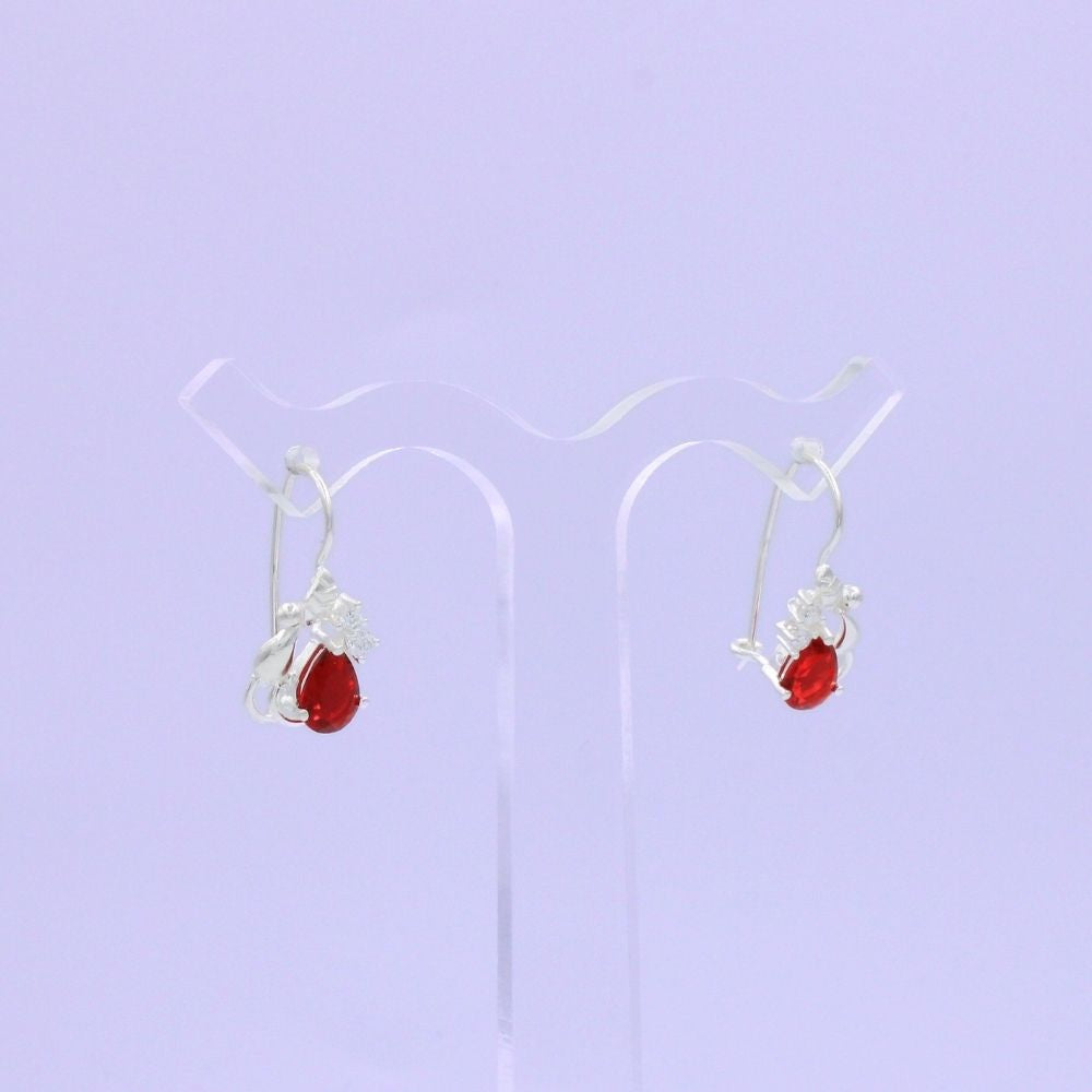 Arete Largo de Plata .925 con Diseño Fino Incrustado de Zirconias mod. 1597