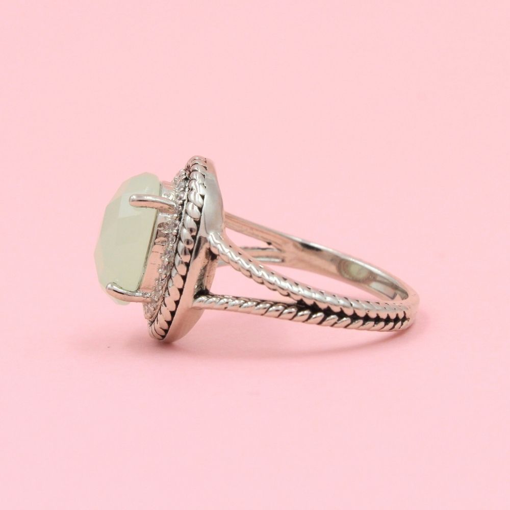 Anillo Especial con Zirconia Lemon en Bisel Rodizado mod. 0716