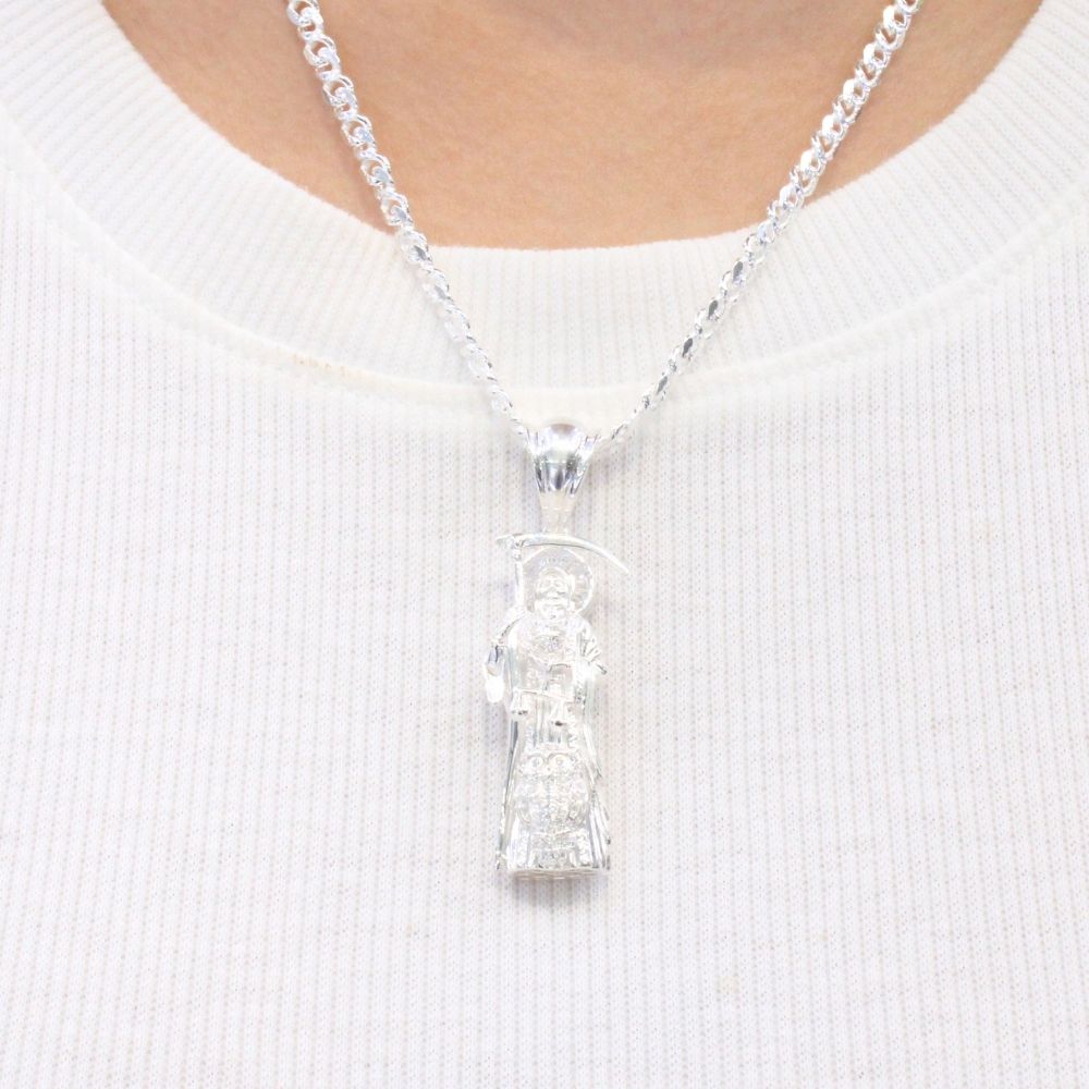 Dije de Plata .925 Santa Muerte de Diseño Hueco con Zirconias Finas mod. 1343