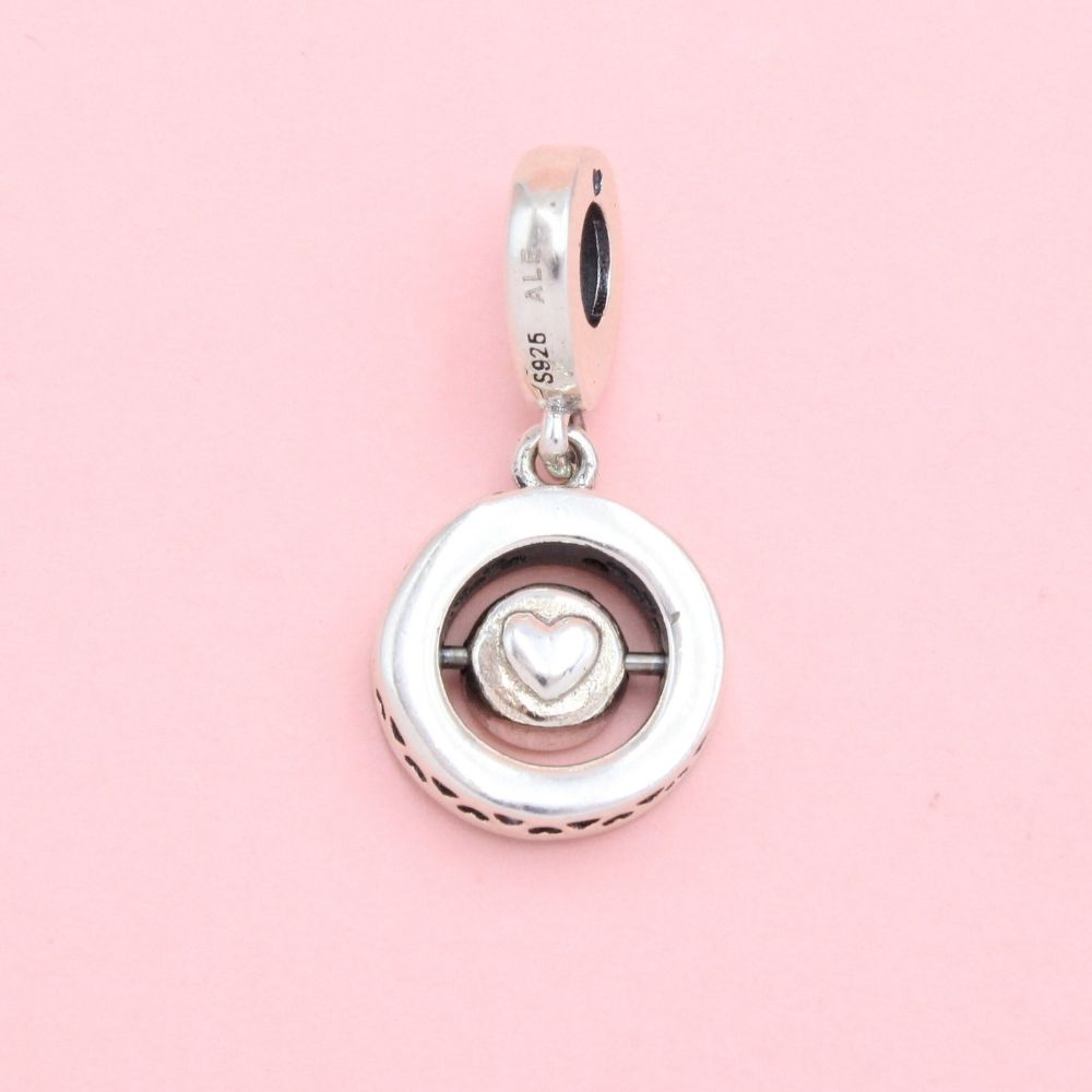 Charm de Plata .925 Diseño de Zirconias con Giratorio con Centro de Corazón mod. 1310